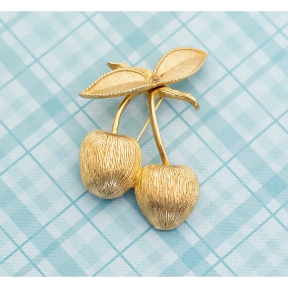Vintage Golden Cherry Brooch by Sarah Coventry - L14 - Picture 1 of 2